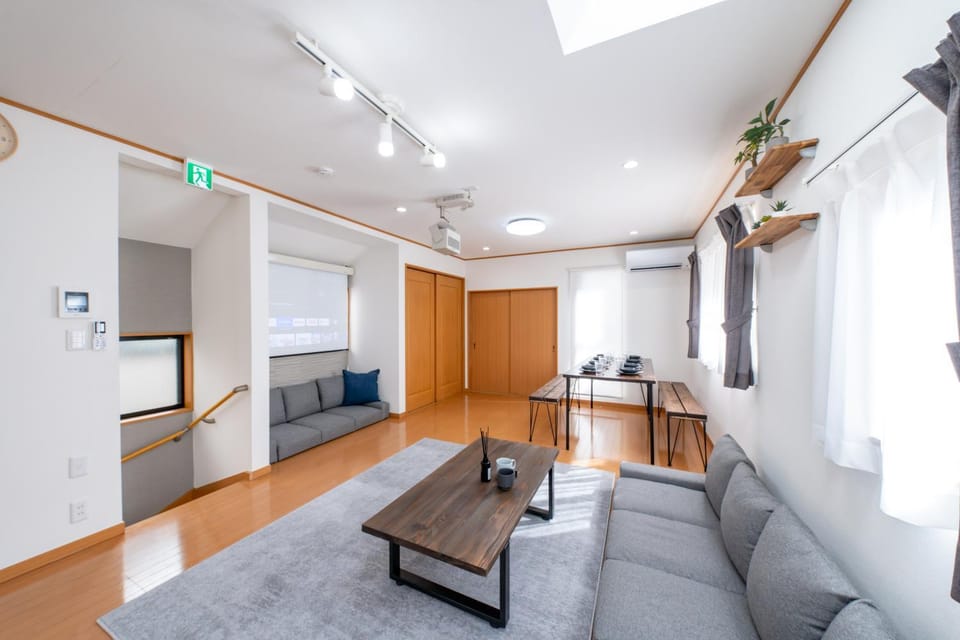 TV and multimedia, Living room, Dining area, fireplace, air conditioner