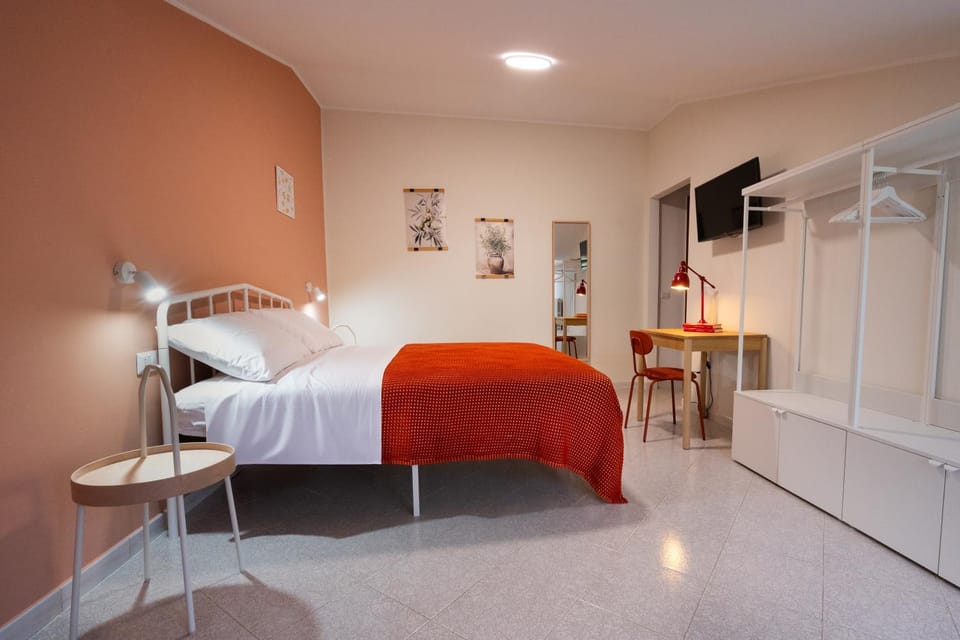 TV and multimedia, Balcony/Terrace, Photo of the whole room, Bedroom, furniture, wardrobe, air conditioner