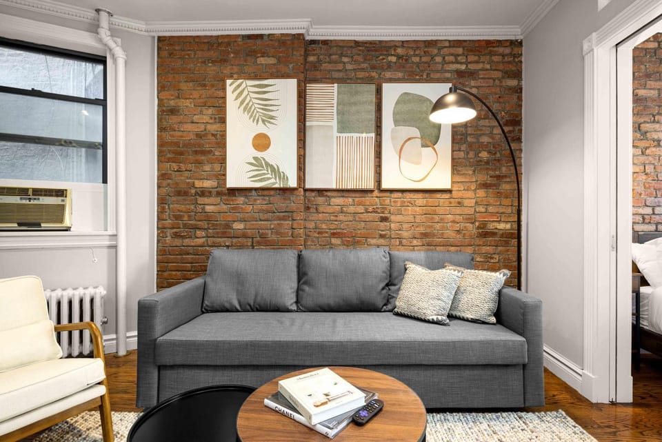 Stylish Stay in Trendy East Village Apartment in East Village