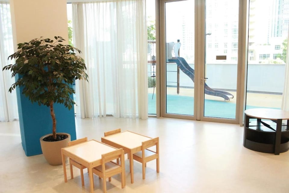 Next to Burj Khalifa 5 Mins Walk To Dubai Mall Apartment in Dubai