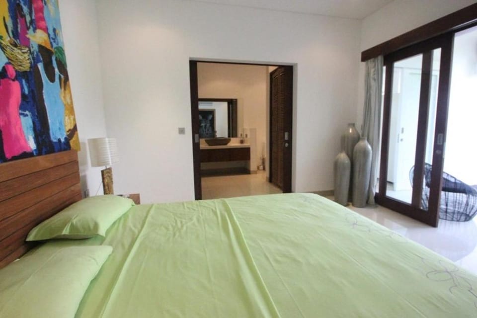 Modern 3BR Villa with Pool, 5min to Beach Villa in Ubud