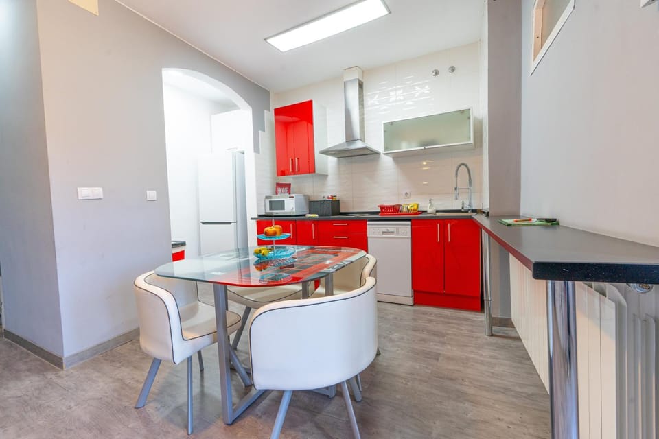 Kitchen or kitchenette, Living room