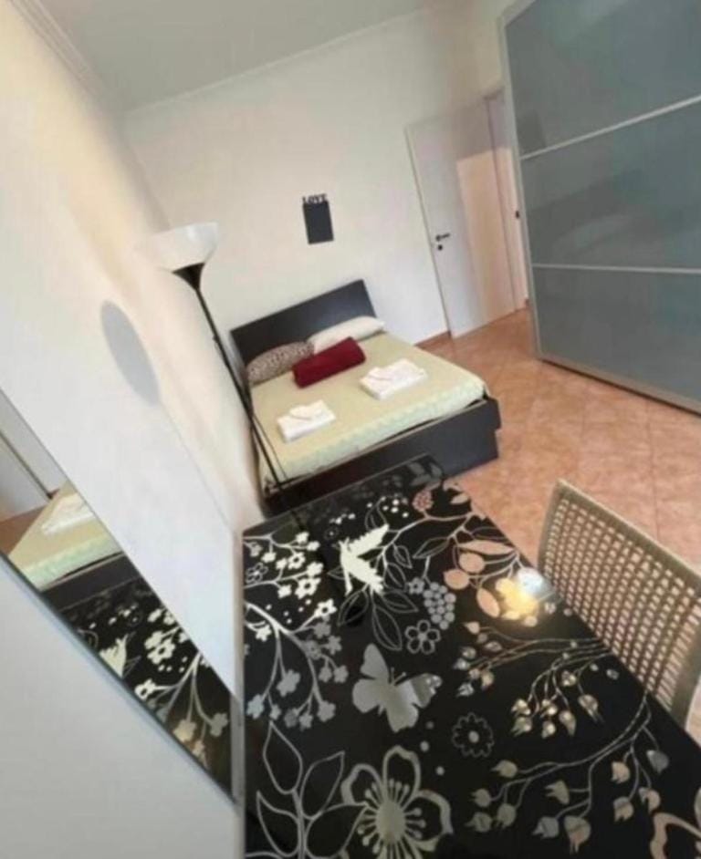 Aurora home Apartment in Milan