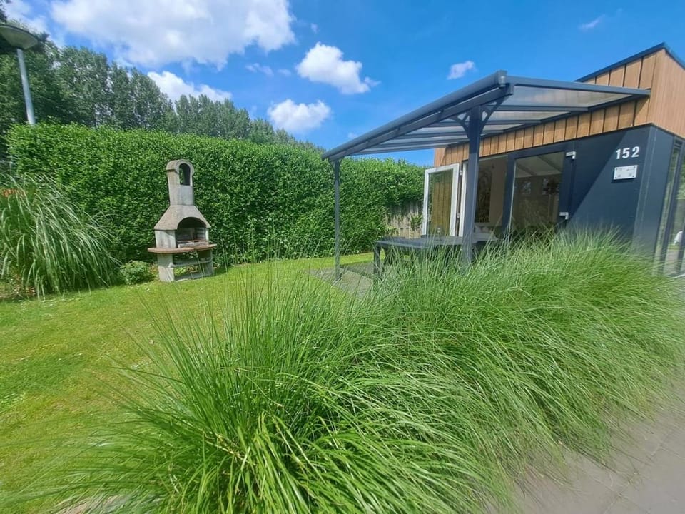 Property building, Natural landscape, Garden