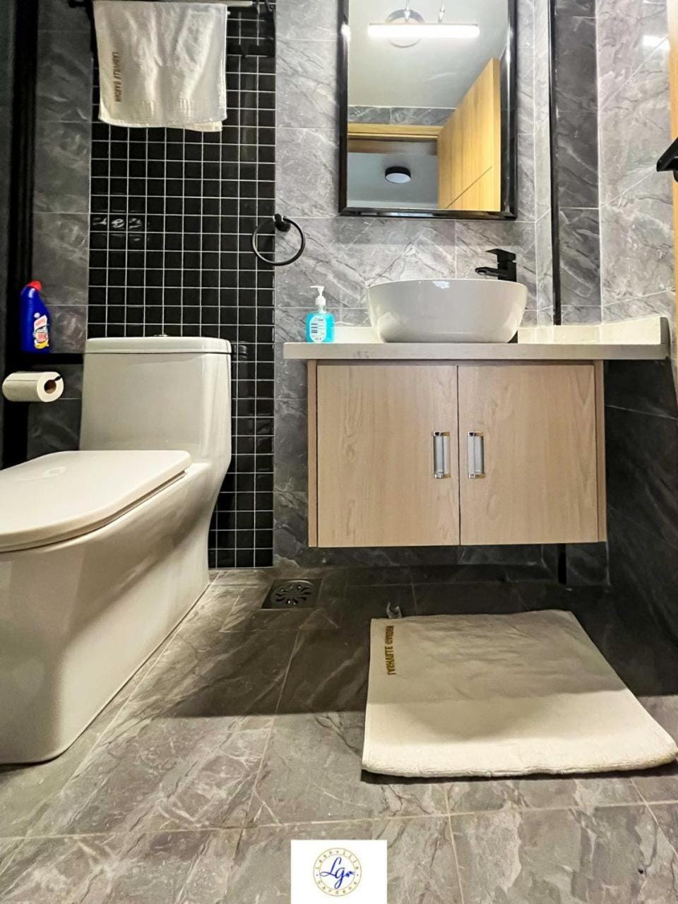 luxury living one bedroom apartment with fully equipped gym heated swimming pool children playing ground and amazing scenic views Apartment in Nairobi