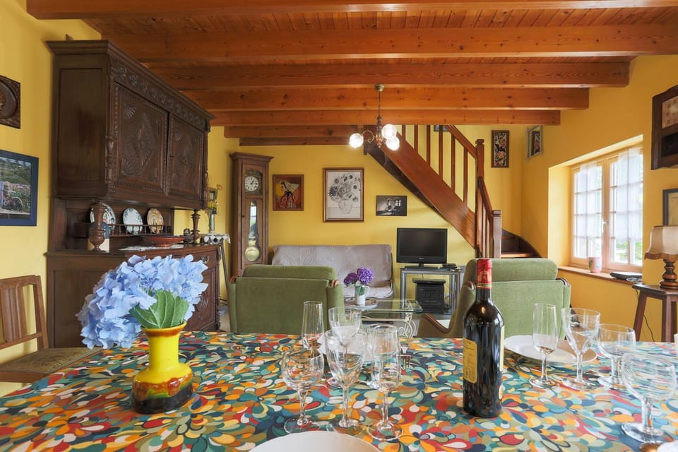 Property building, Living room