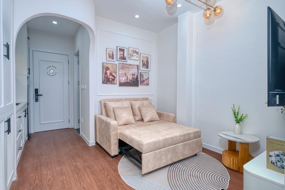 Living room, Photo of the whole room, Seating area