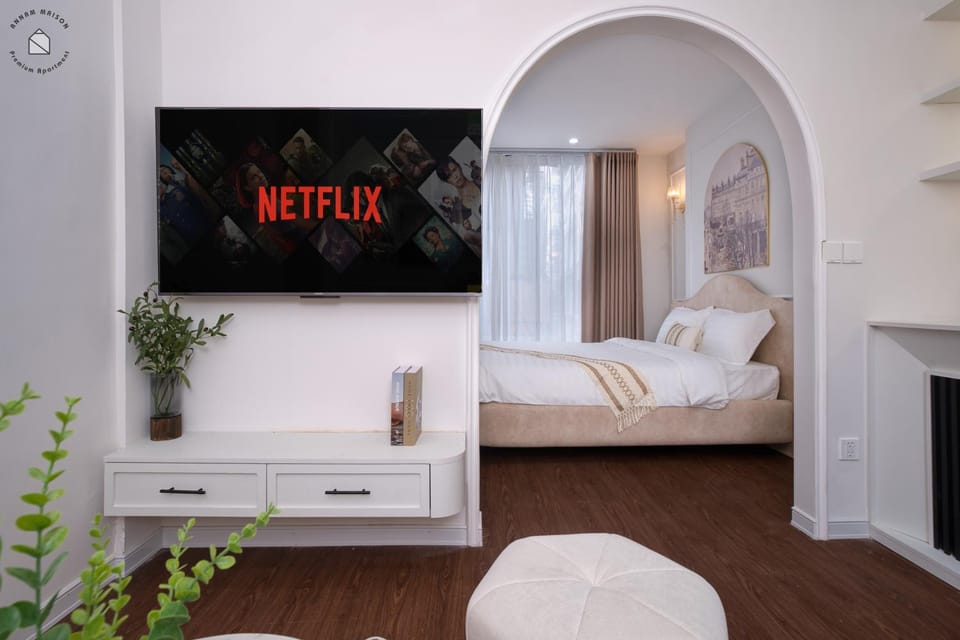 TV and multimedia, Living room, Photo of the whole room, Seating area