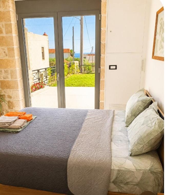 ''Filoxenia'' of the 11 Brothers House in Crete