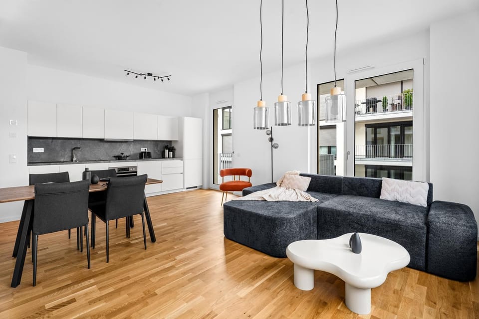 Kitchen or kitchenette, Living room, Seating area, Dining area, stove