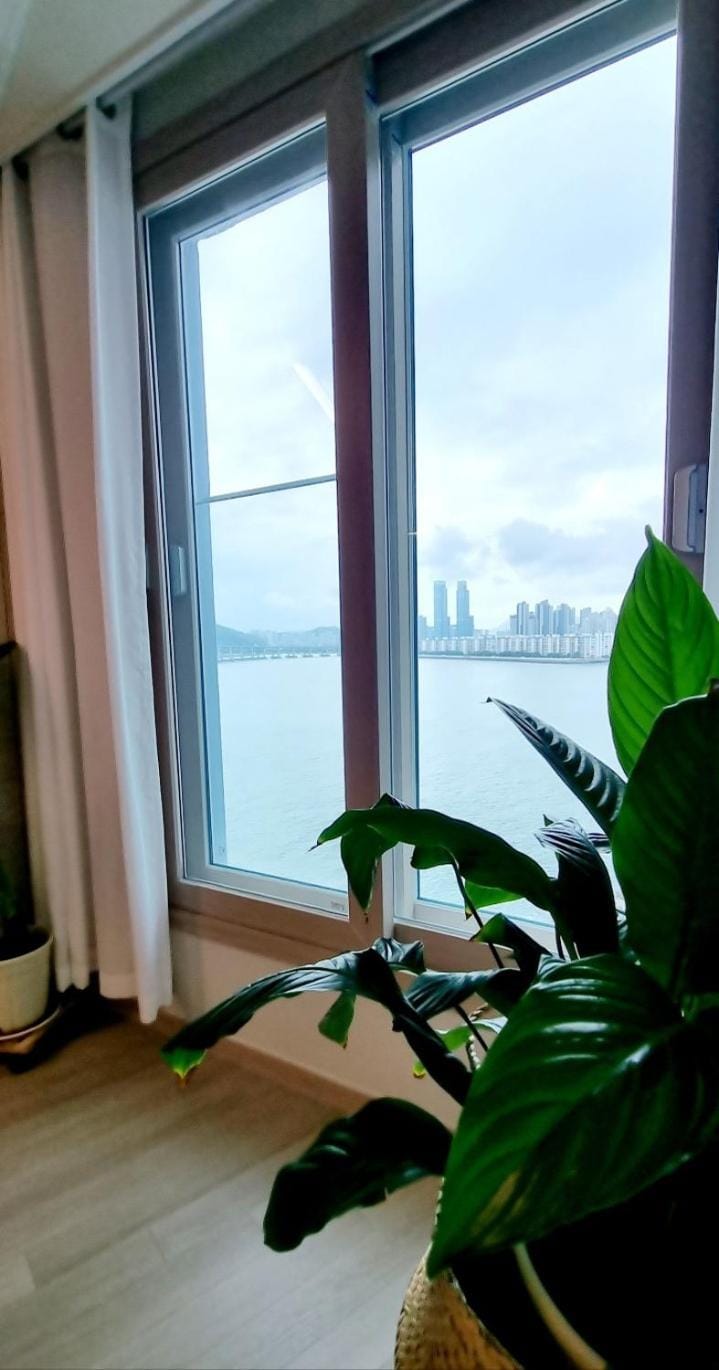 Nani Land Apartment in Busan