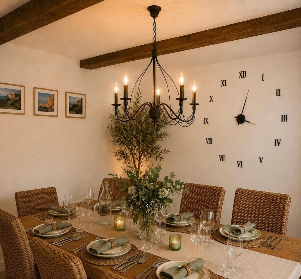 Dining area, Meals