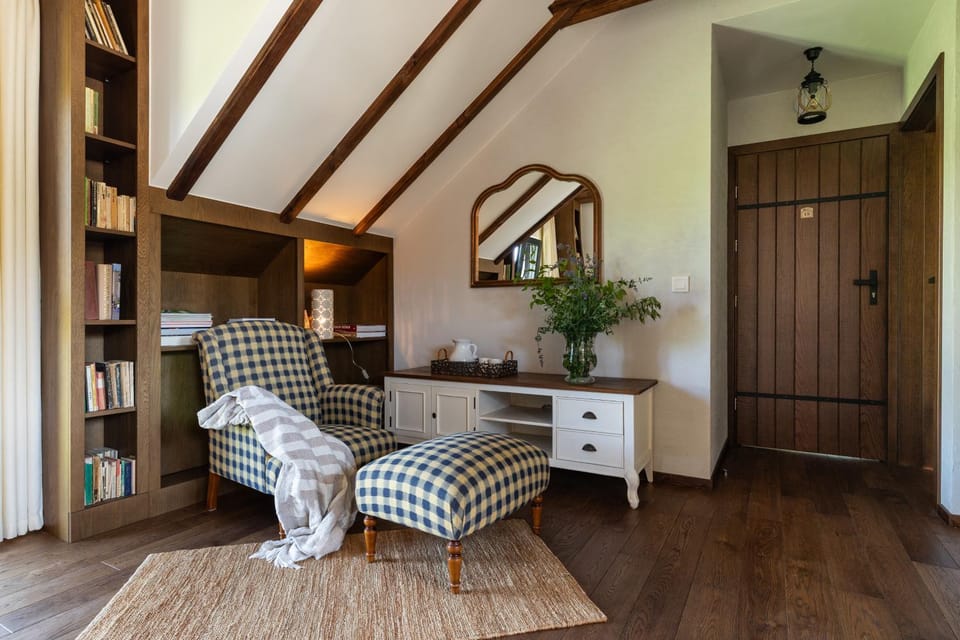 Library, Living room, Seating area, fireplace