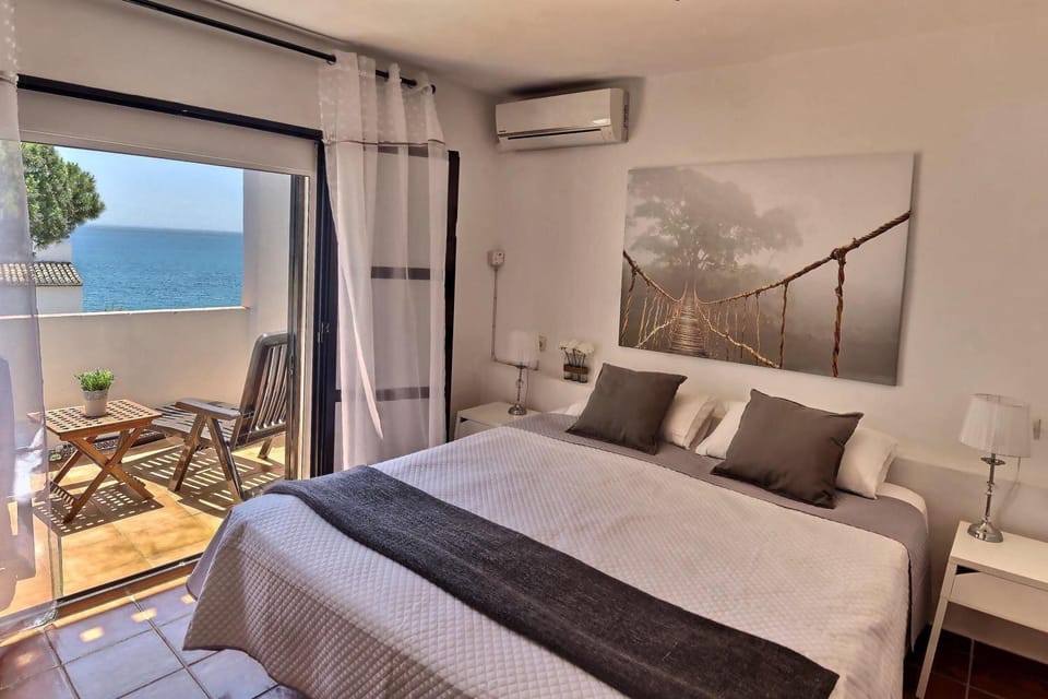 Property building, Living room, Bedroom
