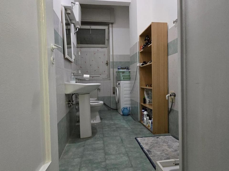 Toilet, Bathroom
