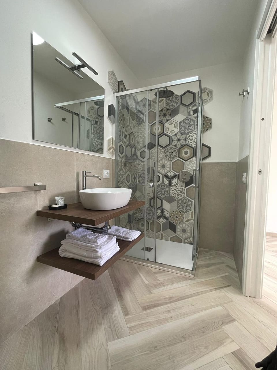 Shower, Bathroom