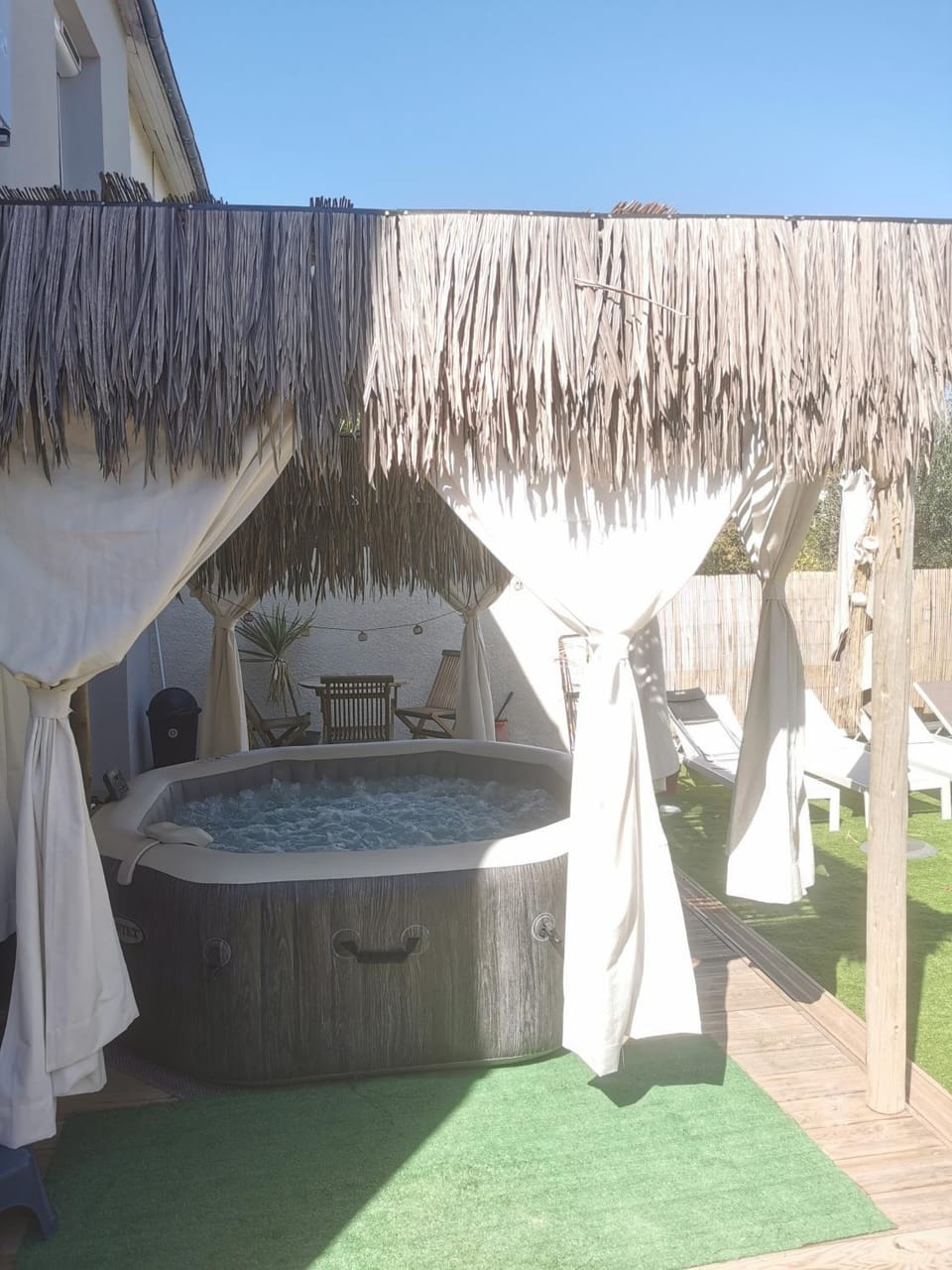 Villa d'Aqui, cosy, piscine, jacuzzi Villa in Béziers