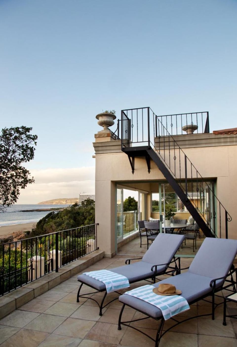 Day, Natural landscape, View (from property/room), Balcony/Terrace, Mountain view, Pool view, Sea view, Swimming pool, Sunrise, sunbed