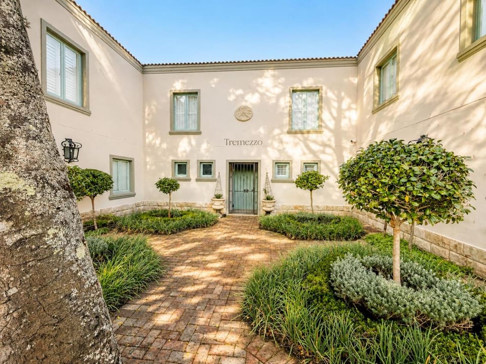 Property building, Spring, Day, Garden, Garden view