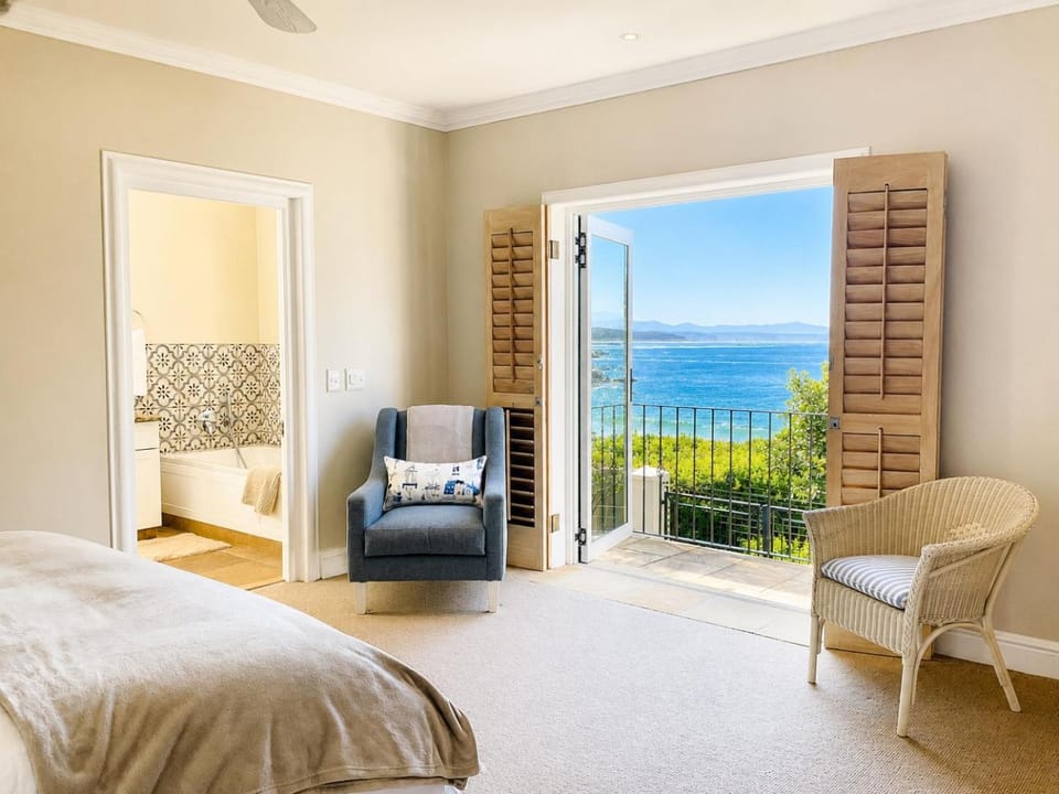 Bed, Natural landscape, View (from property/room), Balcony/Terrace, Photo of the whole room, Seating area, Bedroom, Sea view