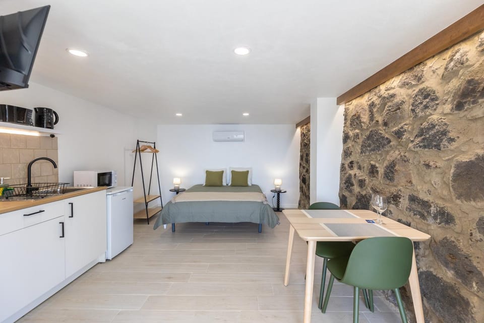 TI Chôa - Ninho dos Avós Arrumos Apartment in Azores District