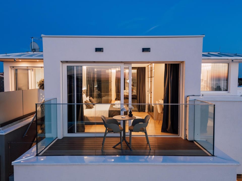 Night, Balcony/Terrace, Seating area