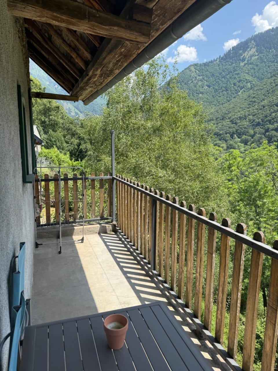 Patio, Day, Natural landscape, View (from property/room), Balcony/Terrace, Mountain view