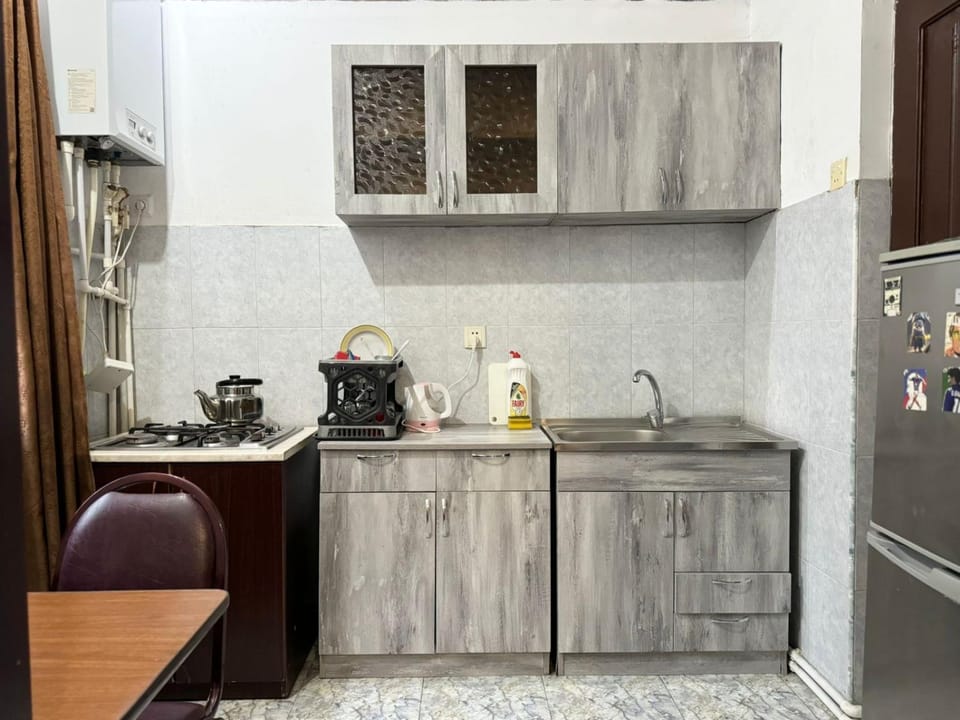 Coffee/tea facilities, Kitchen or kitchenette, minibar, stove