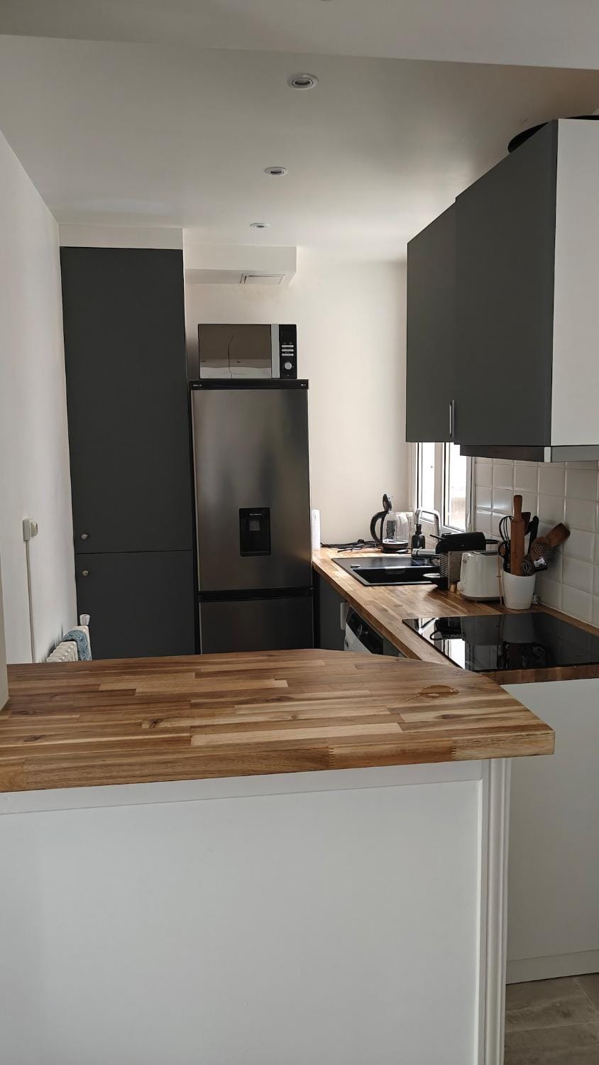 Kitchen or kitchenette