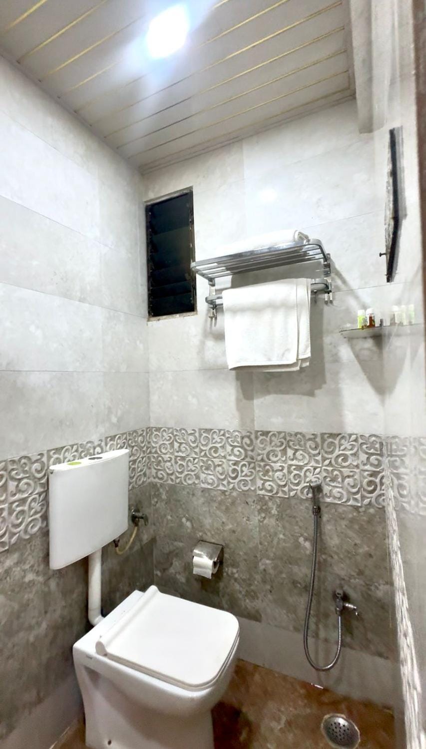 Toilet, Bathroom