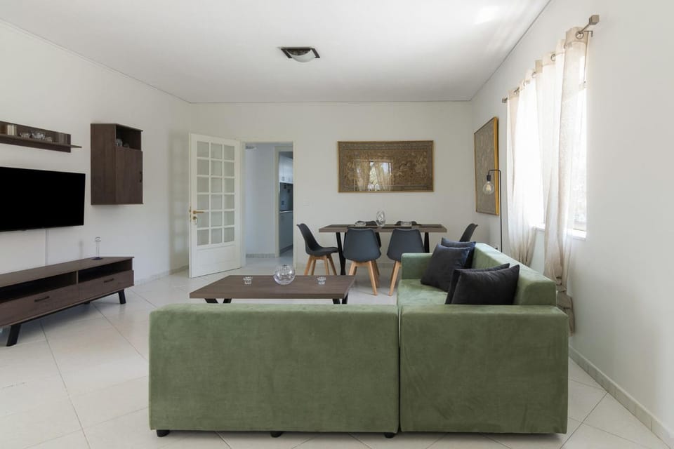 Villa Svoronou Athens Riviera Villa in Decentralized Administration of Attica