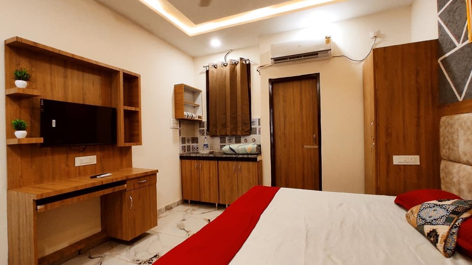 HOTEL WONDER STAYS - For Couples, Students, Faculties, Corporates Hotel in Punjab, India