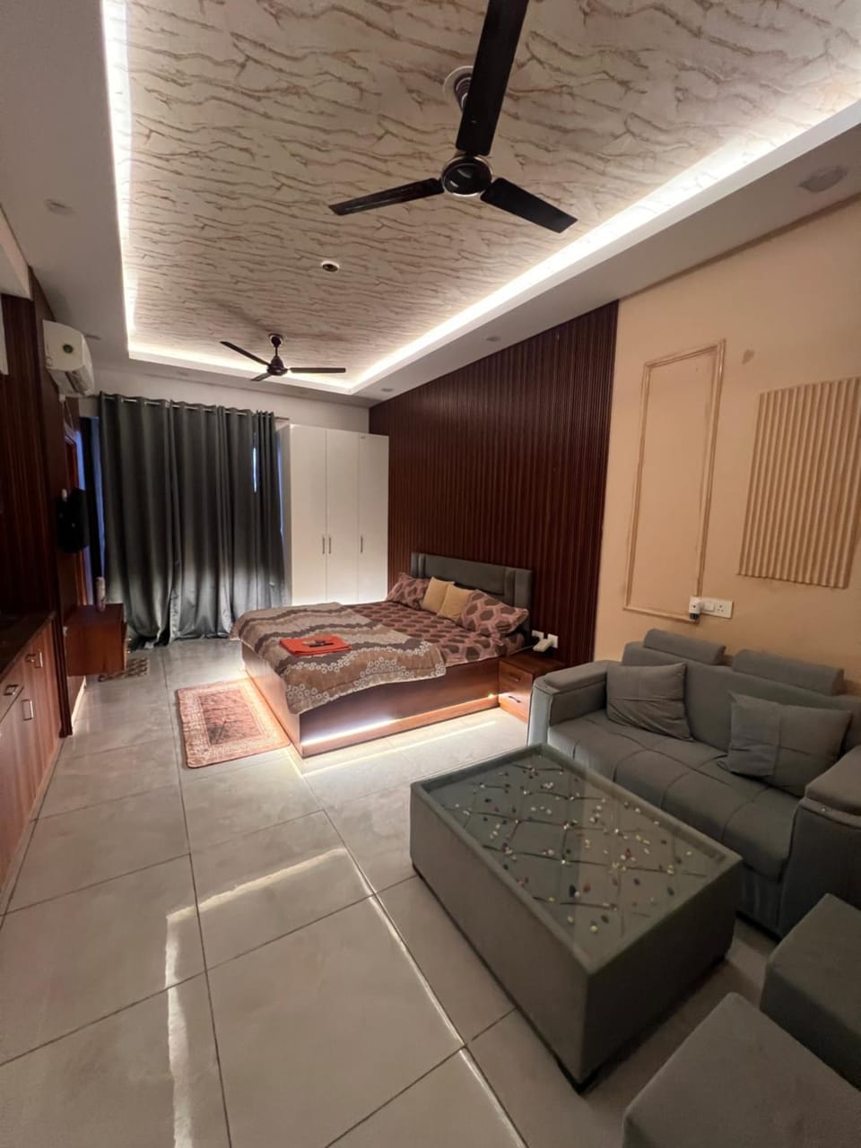 Atha luxury studio 02 Apartment in Maharashtra