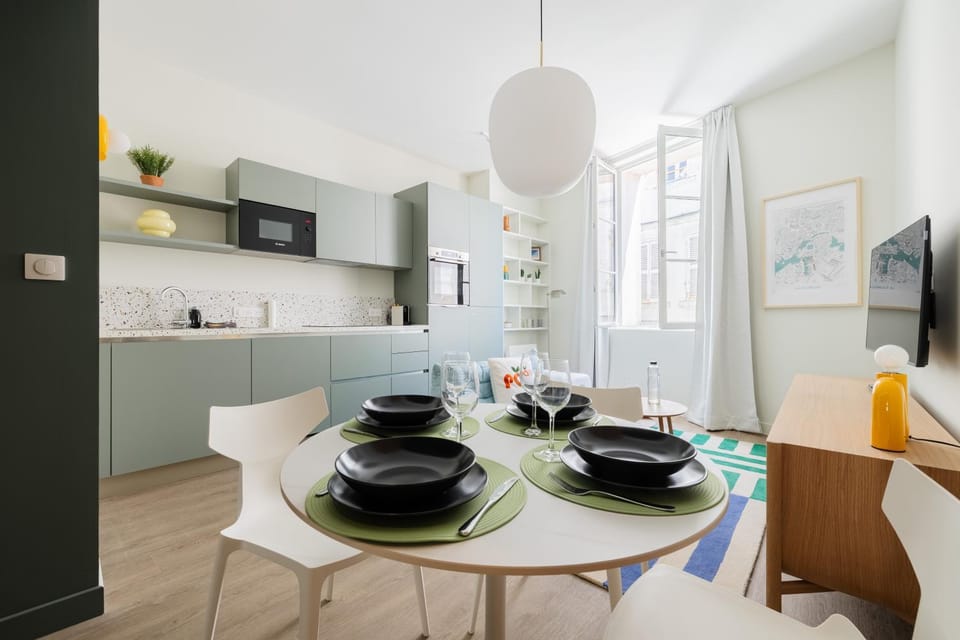 TV and multimedia, Kitchen or kitchenette, Dining area