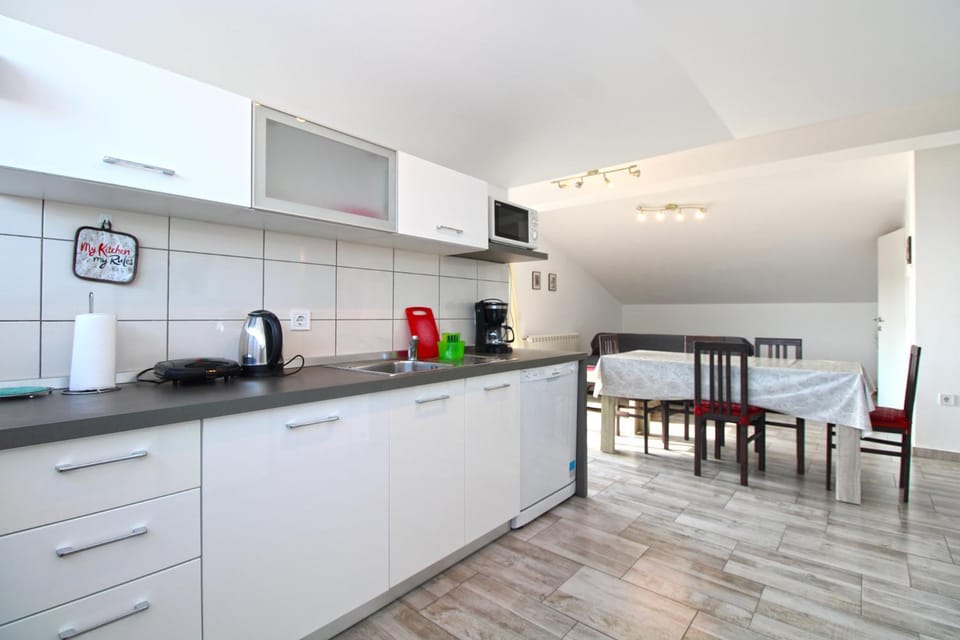 Apartments Tamara 2397 Apartment in Fažana