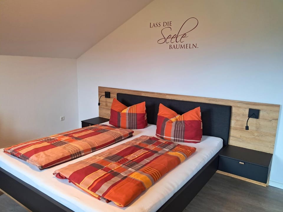 Bed, Living room