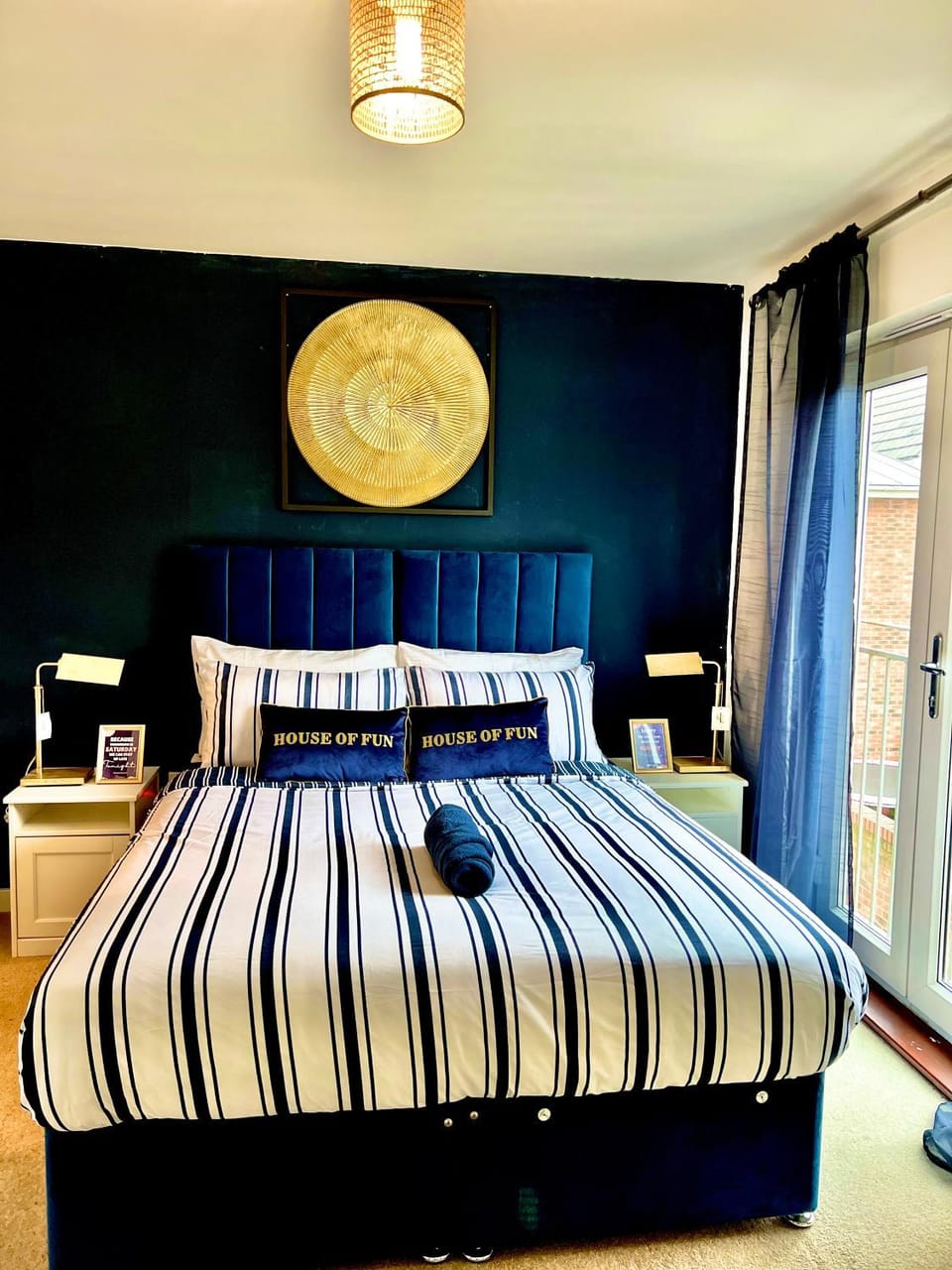 5 Bedroom Contractors Accommodation in Dartford Kent - Spacious Holiday Home - Close To Dartford Crossing - Close To City Centre House in Dartford