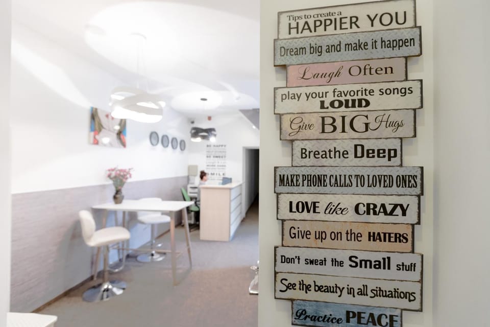 Lobby or reception, Decorative detail