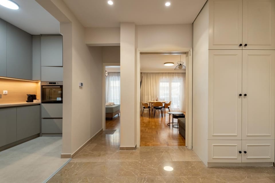 Living room, Seating area, kitchen