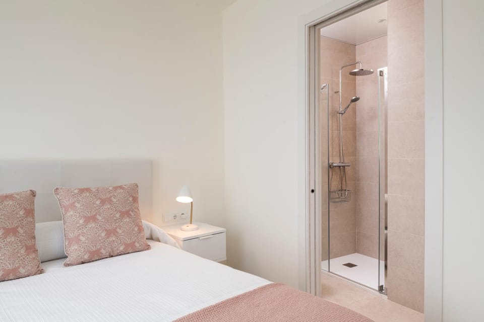Bathroom, Bedroom