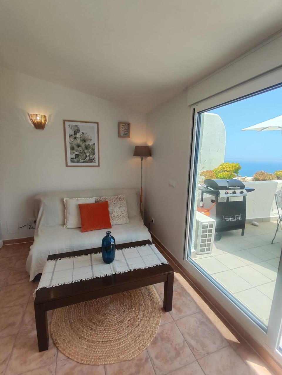 Day, Balcony/Terrace, Living room, Dining area