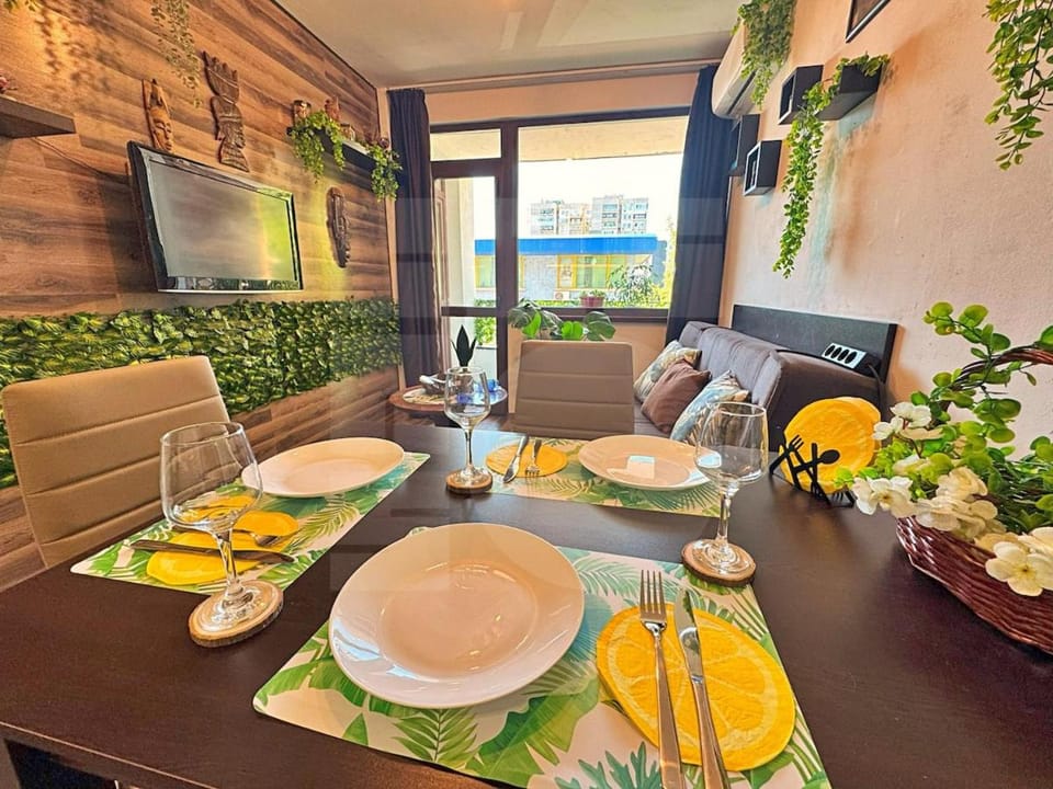 Urban Botanical 2BR Apartment in Varna