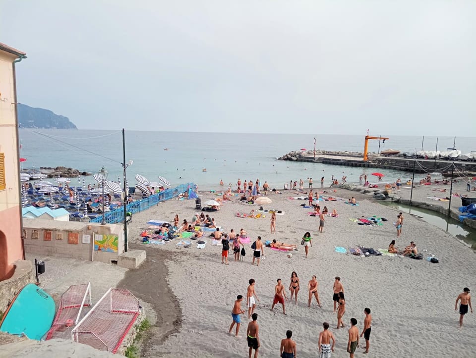 Due Finestre Sul Mare Apartment in Bogliasco