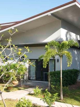 Property building, Garden, Garden view