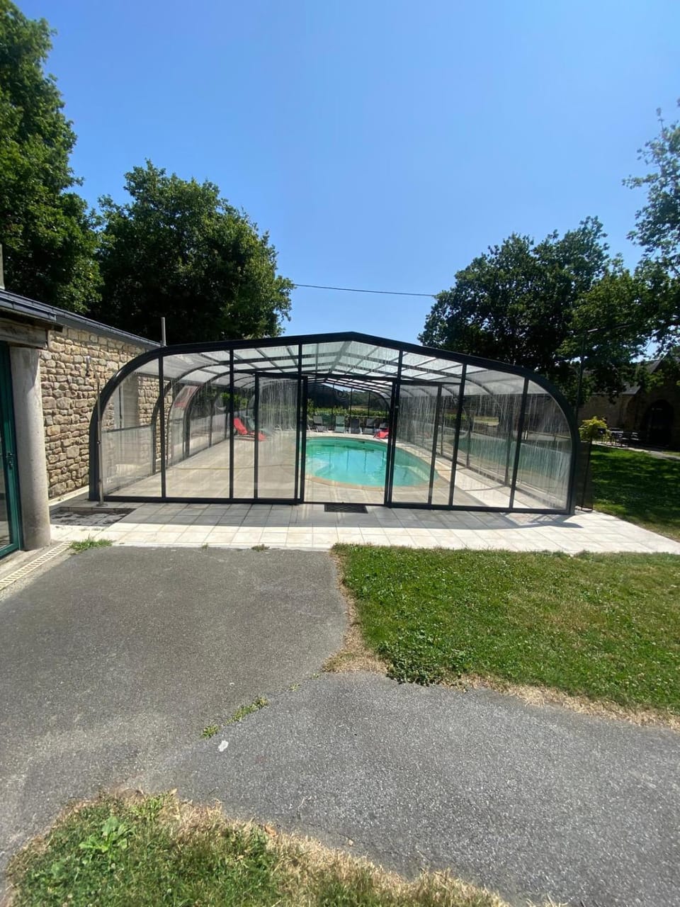 Swimming pool
