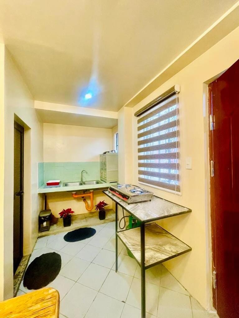 Newlives Transient 2 Hillside - 1st Floor House in Baguio