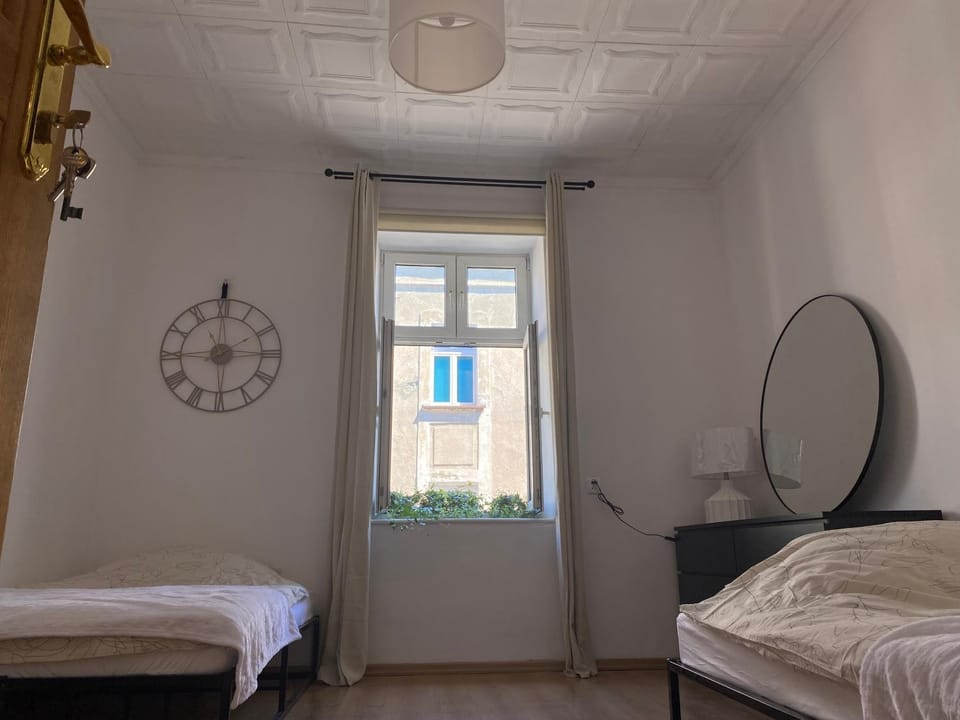 Luna Rooms Hostel in Krakow