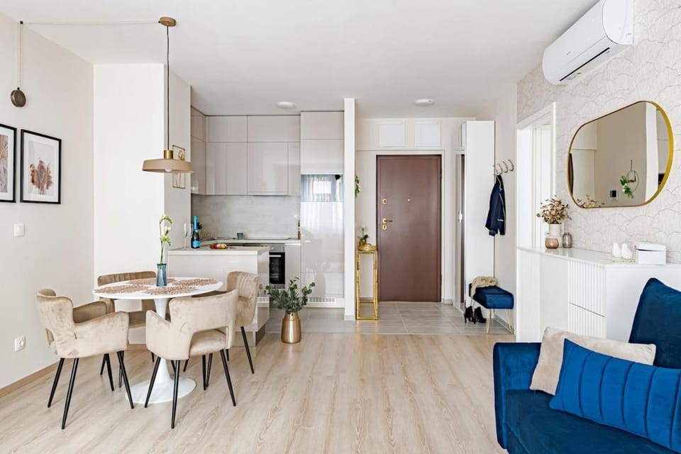 Kitchen or kitchenette, Living room, Dining area