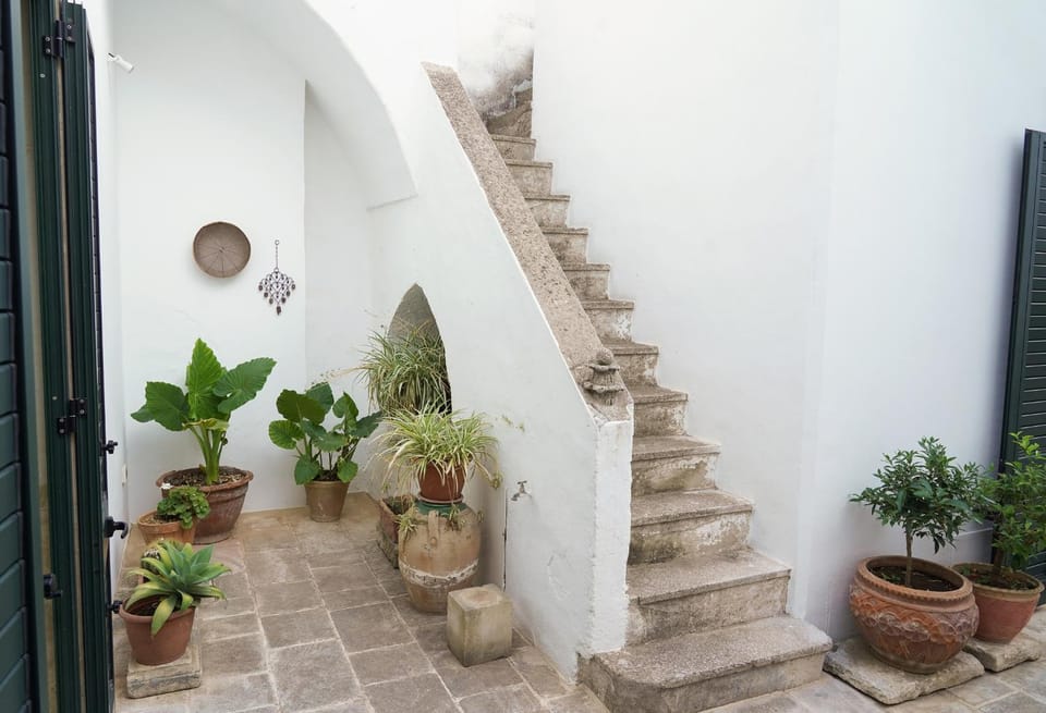 Corte delle rondini House in Apulia