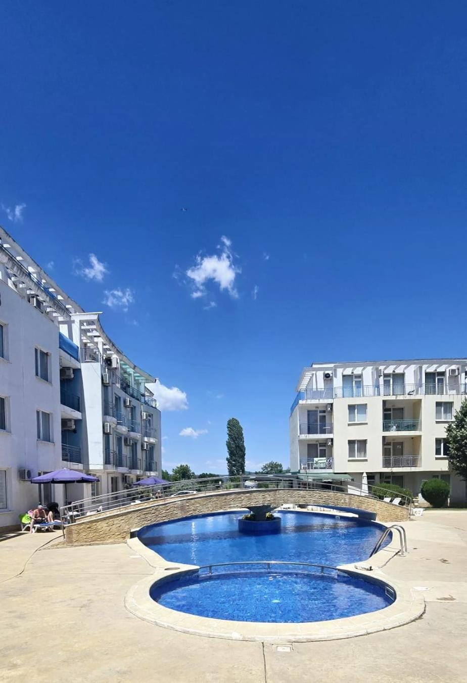 Property building, Swimming pool